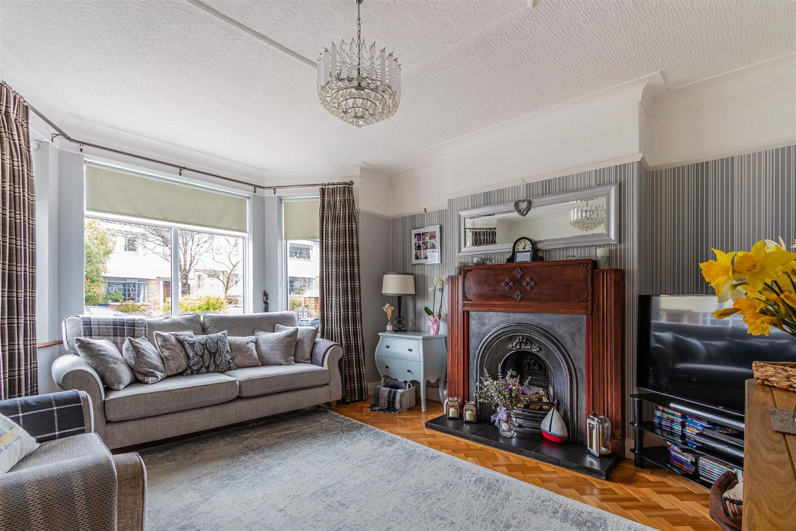 MELROSE AVENUE, PENYLAN, CARDIFF Jeffrey Ross Estate Agents